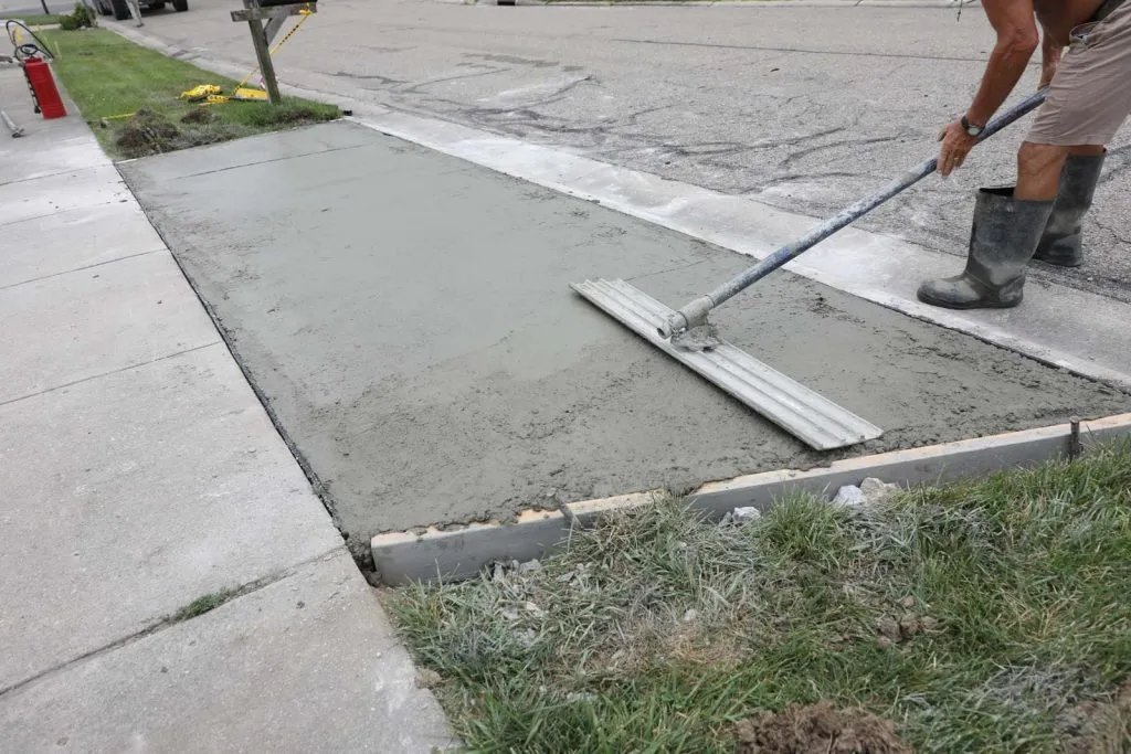 Smoothing a driveway